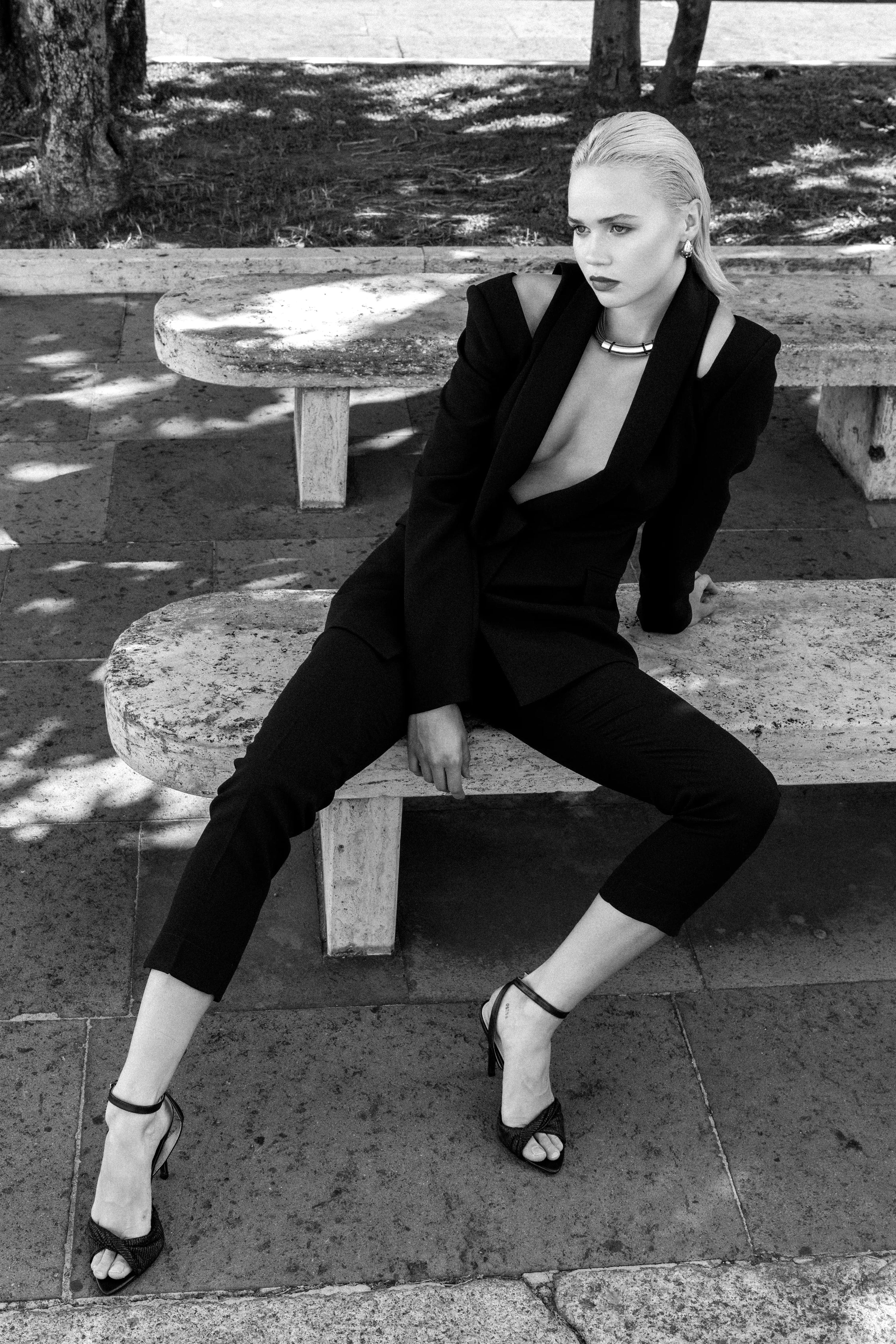 tailleur completo giacca e pantalone blu