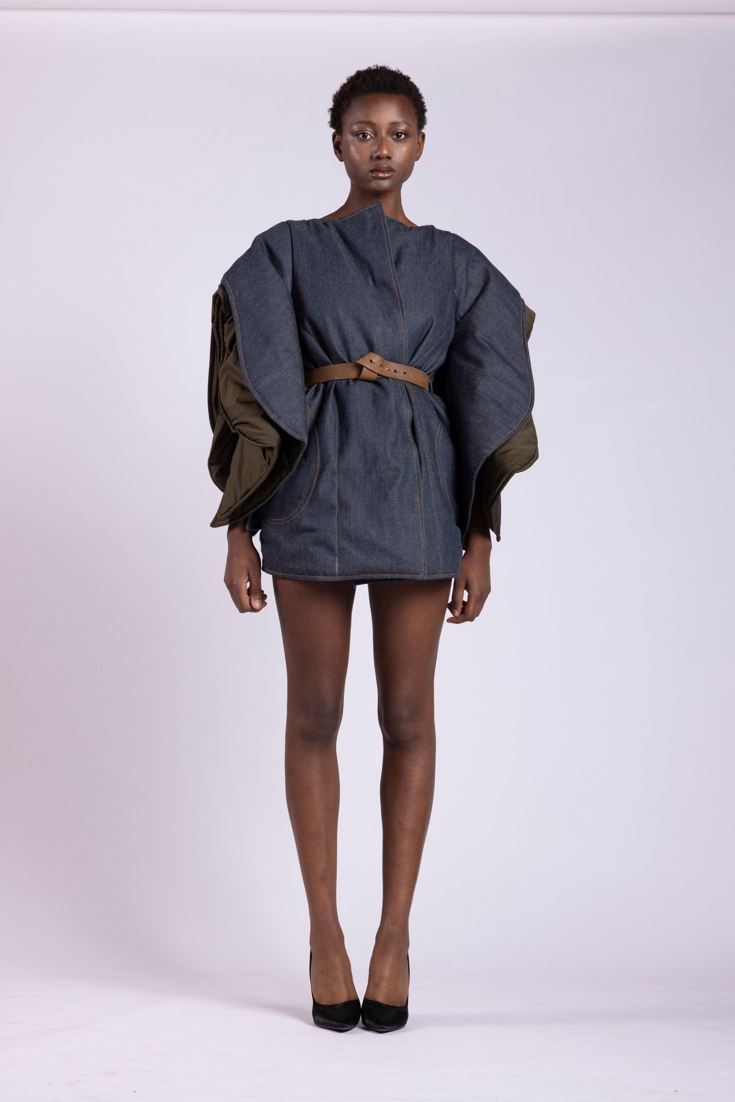 Bomber Corto in Piumino Verde Militare e Jeans Antonio Martino Couture