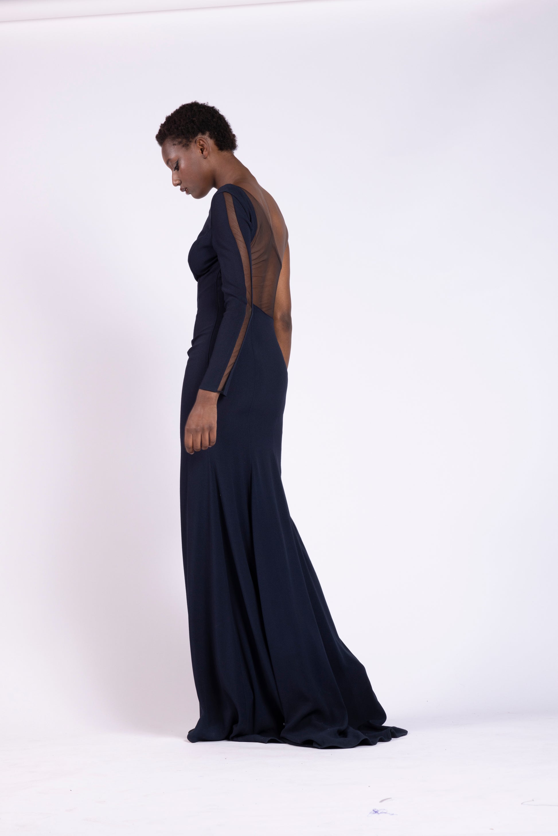 abiti_da_cerimonia_monospalla_lungo_crepe_in_seta_blu_notte_con_inserto_nude_tulle_in_tinta_2